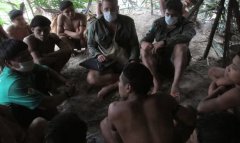 巴西一土著部落引发